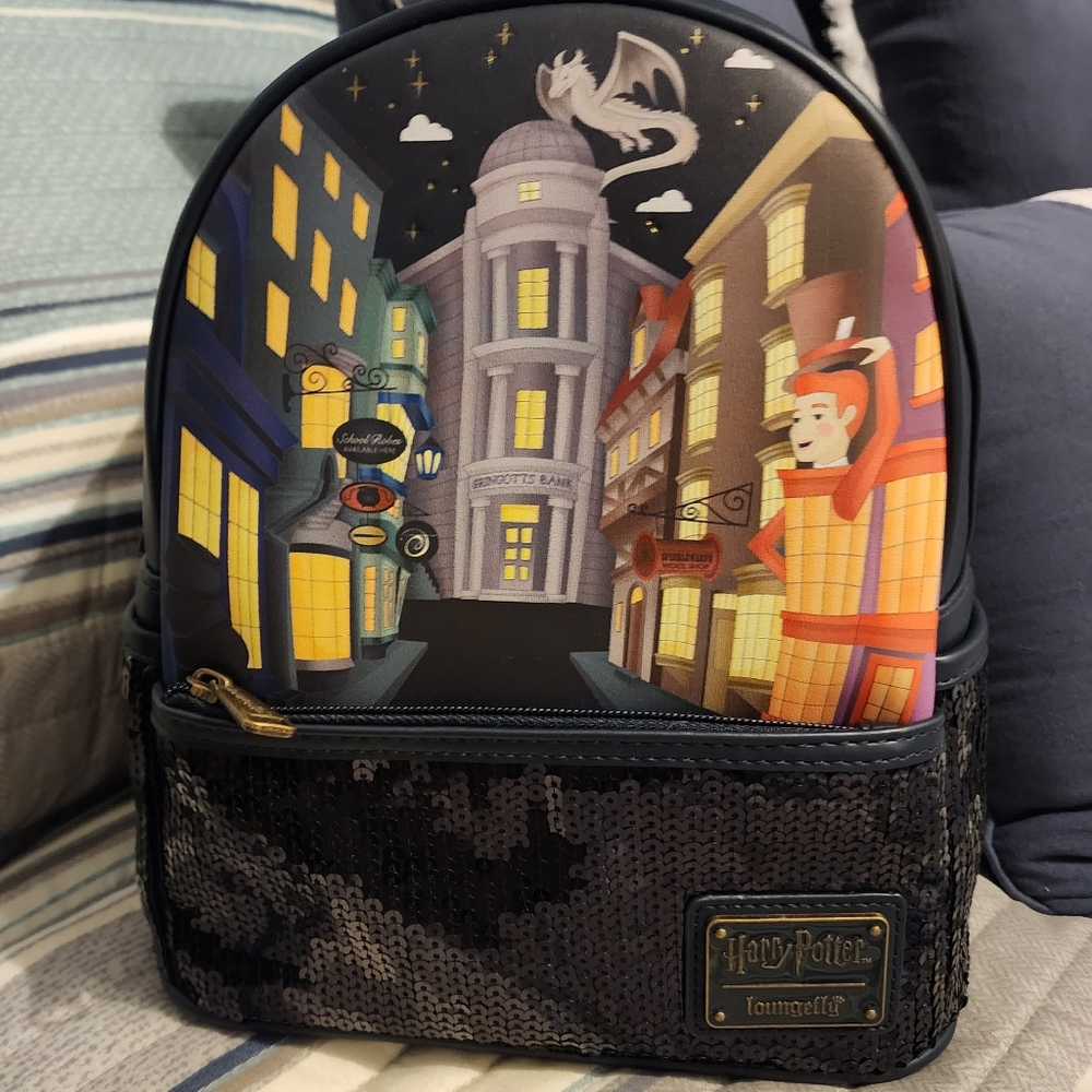 Harry Potter Loungefly Diagon Alley Backpack - Multicolor NWT - Picture 8 of 8